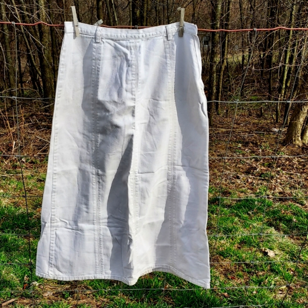 SOLD!!! Christopher Banks Women's Light Khaki Modest Skirt. - Picture 1 of 8